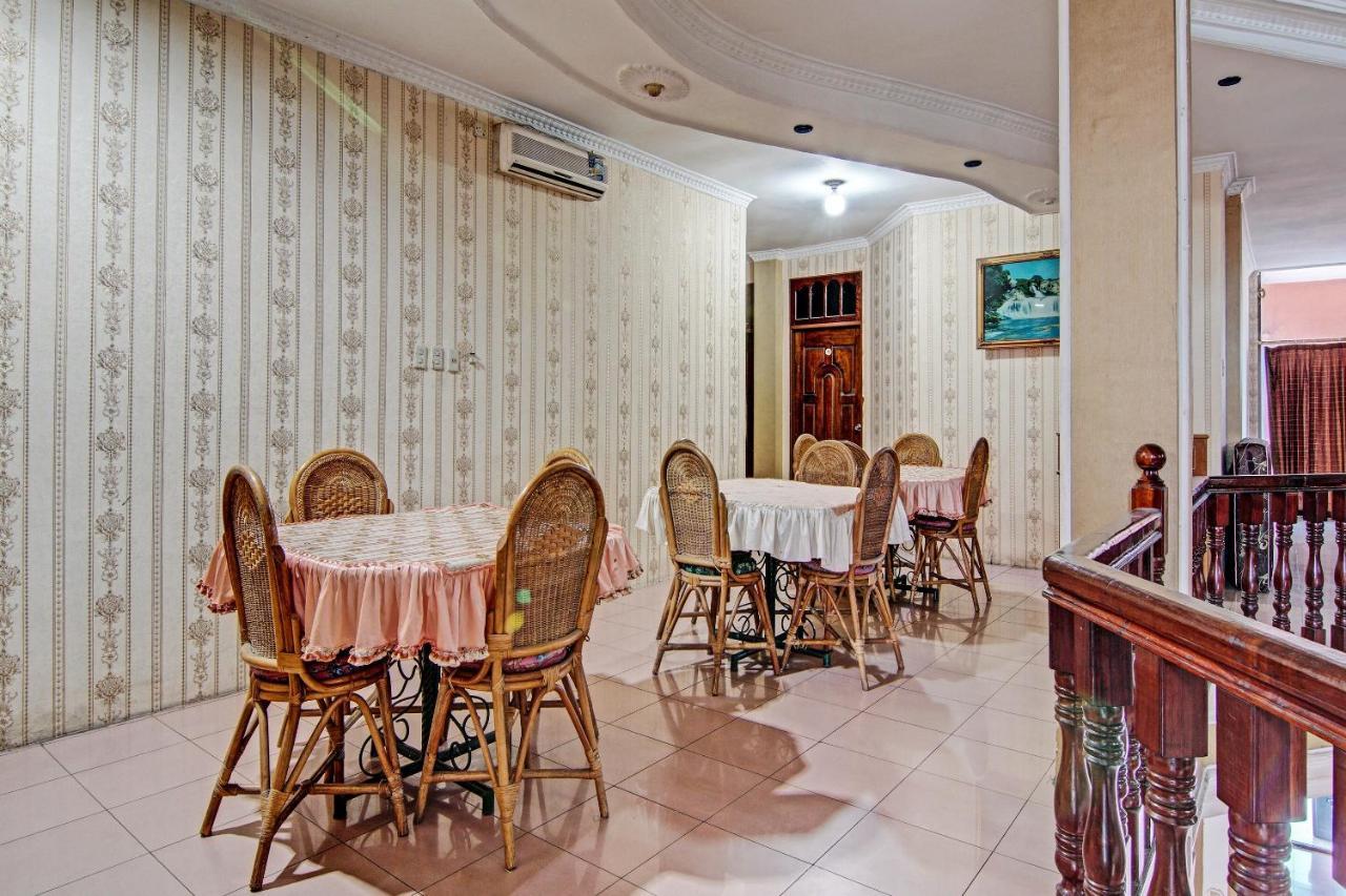 Oyo 92551 Netra Hotel Ujunbatu Eksteriør billede